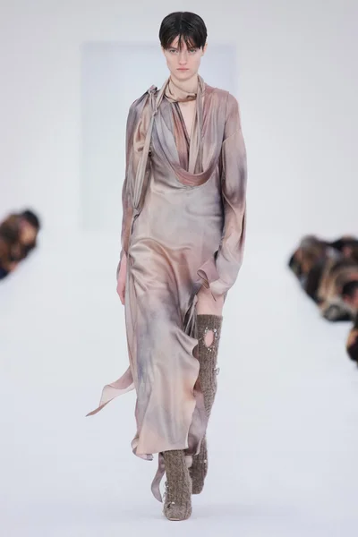Look 9